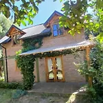 El Rosedal Villa Lago Gutierrez